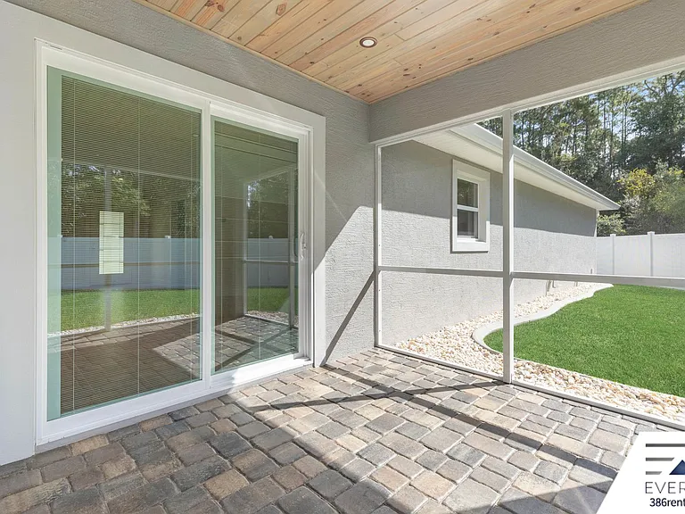 12 Walt Pl — Photo 38