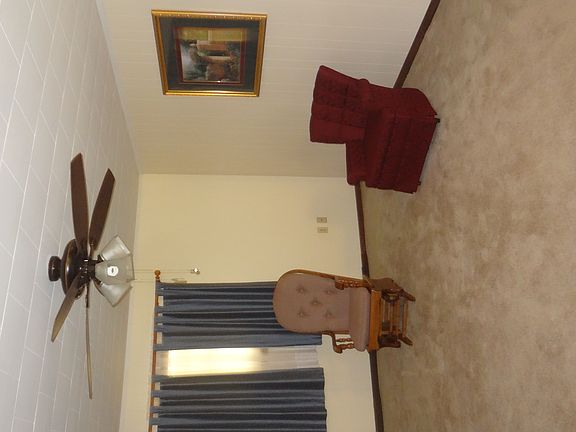 4th image of 1348 Lou St