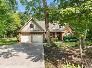 28 Murray Ave NE, Rydal, GA 30171
