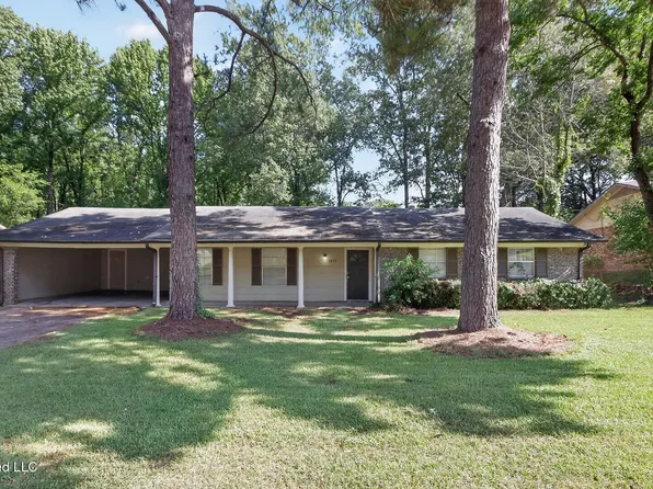1217 Pineview Dr, Clinton, MS 39056