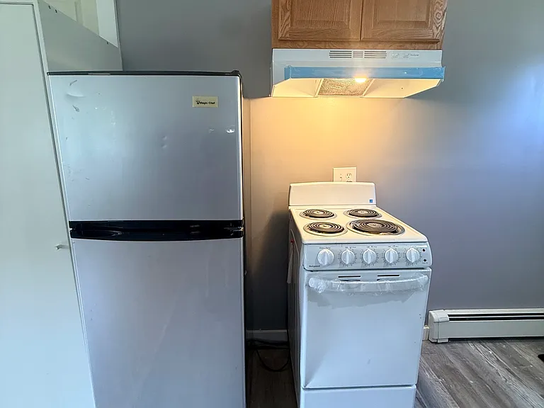 191 E Side Dr — Photo 3