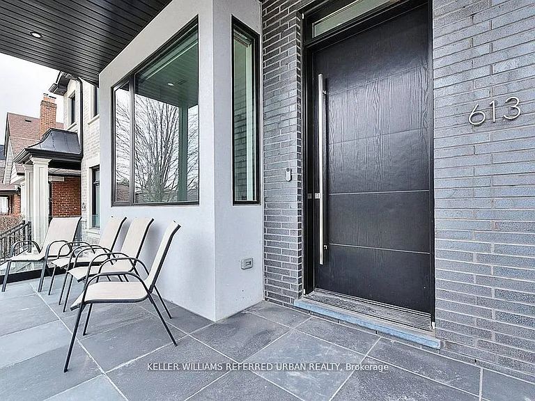 613 Harvie Ave — Photo 3