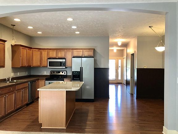 5th image of 4780 Shade Leaf Ln SE