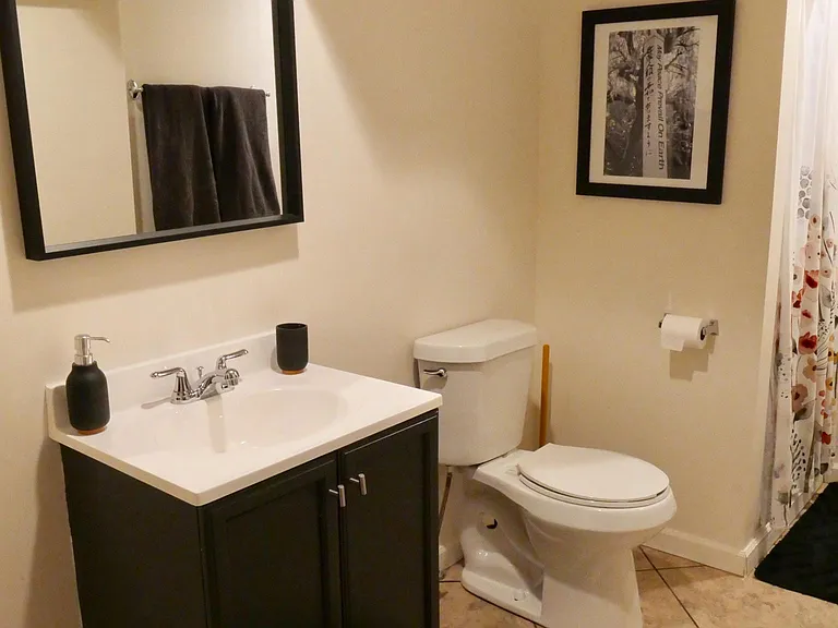 2230 Olive St — Photo 30