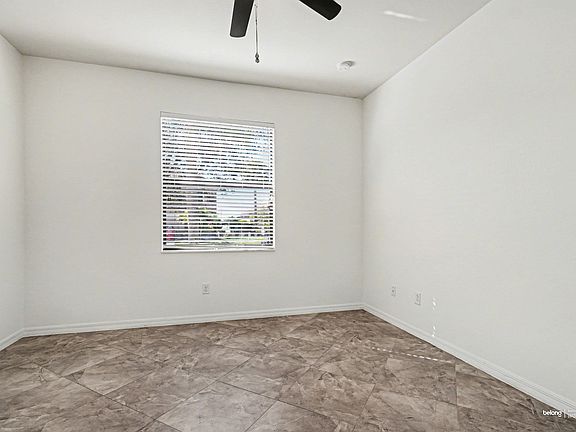 5th image of 2846 Via Piazza Loop
