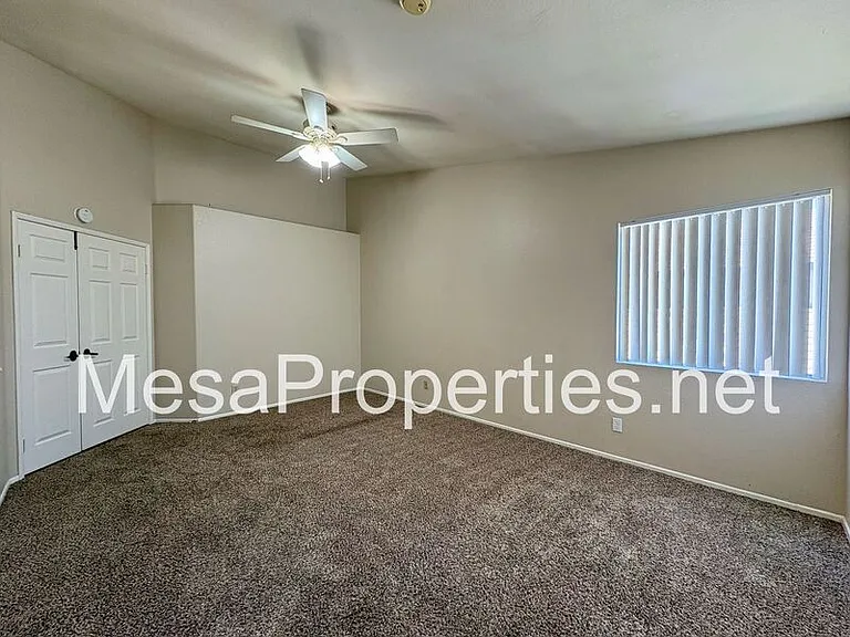 14383 La Crescenta Ave — Photo 22