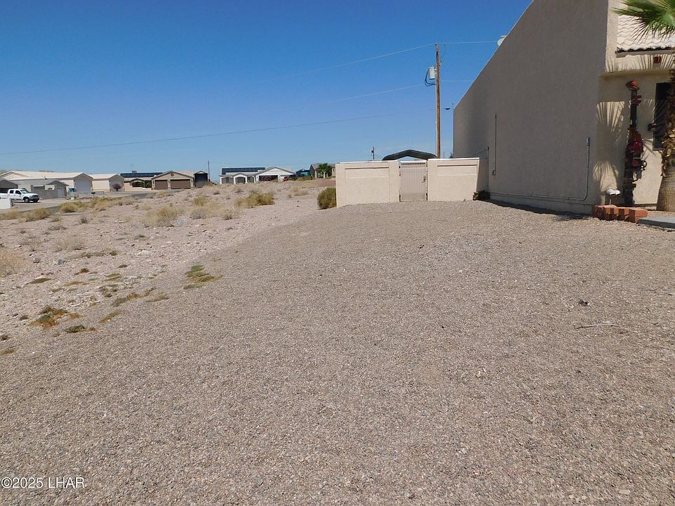 2nd image of 3837 Chemehuevi Blvd