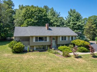 3 Saint George Pl, Westport, CT 06880