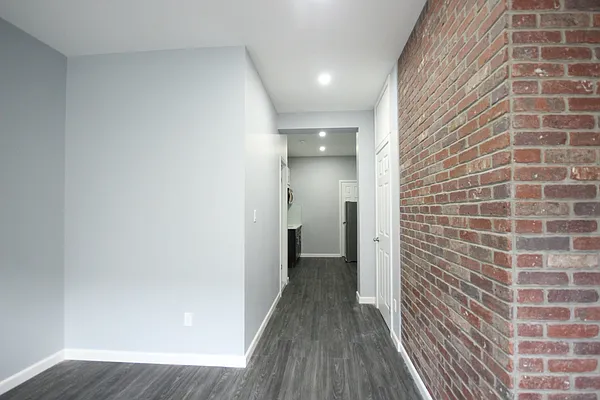 Rented by Nooklyn NYC LLC | media 4