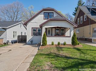 849 Burton St SE, Grand Rapids, MI