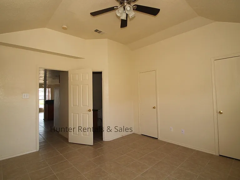 4400A Deek Dr — Photo 1