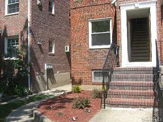 160-45 Willets Point Blvd — Photo 1