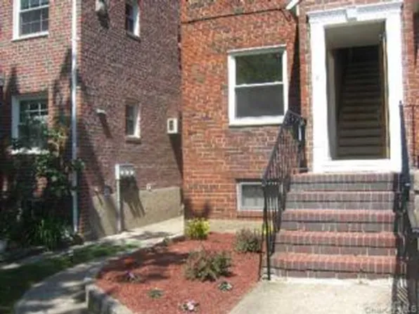 16045 Willets Point Blvd 2nd Fl, Whitestone, NY 11357