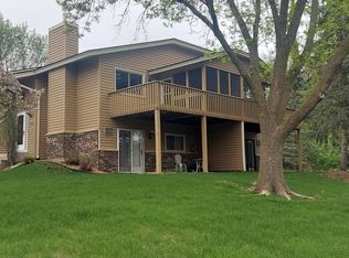 6930 Sherwood Rd, Woodbury, MN 55125