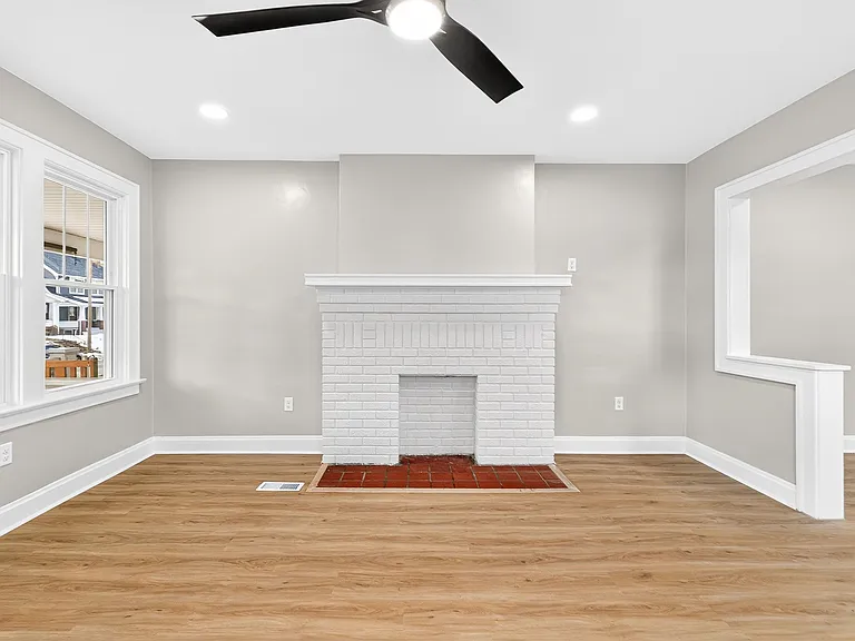 1234 S Champion Ave #1234 — Photo 8