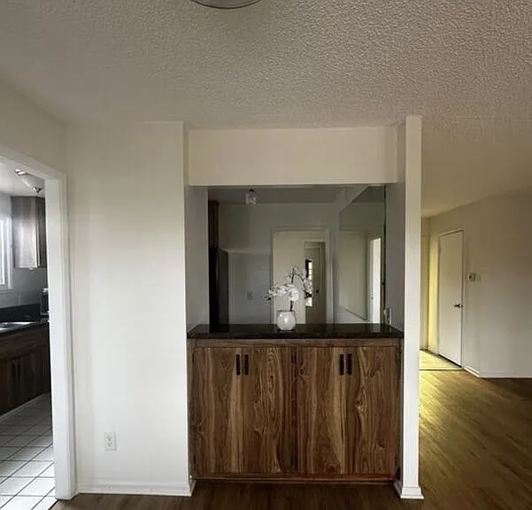23907 Friar St — Photo 4