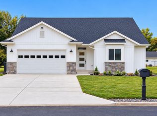 1030 MICHELE COURT, Port Edwards, WI 54469