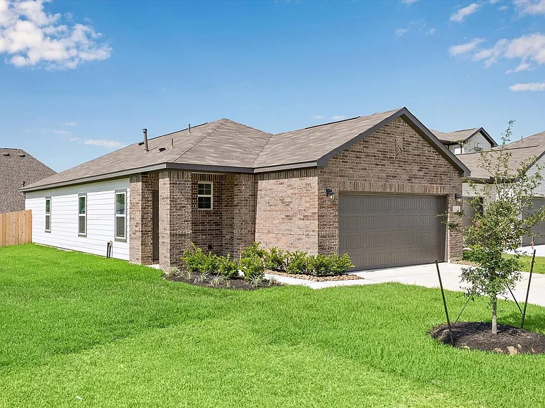 11605 Whirlaway Dr — Photo 2