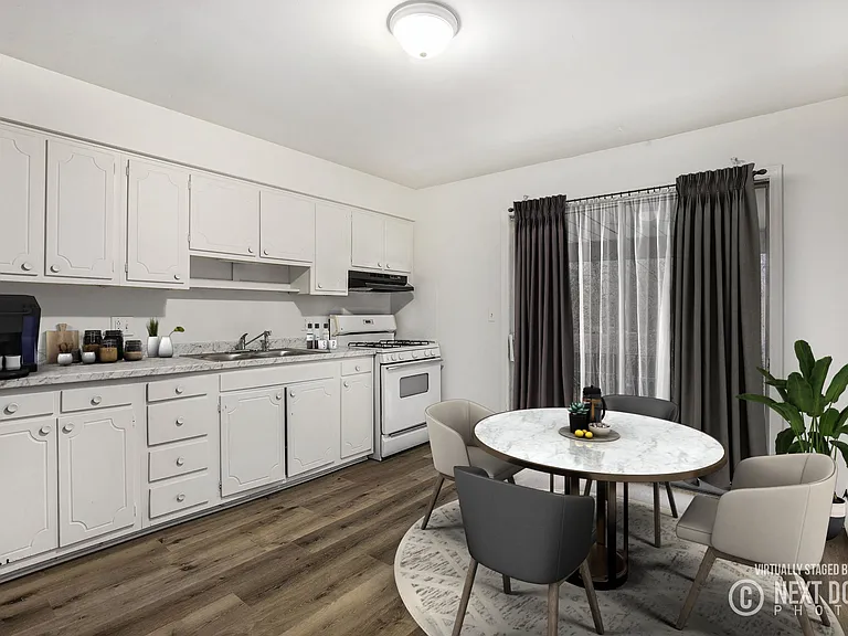 2950-2976 Gardentown Dr SW — Photo 4