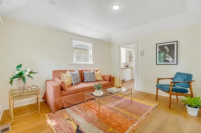 6351 NE 34th Ave — Photo 5