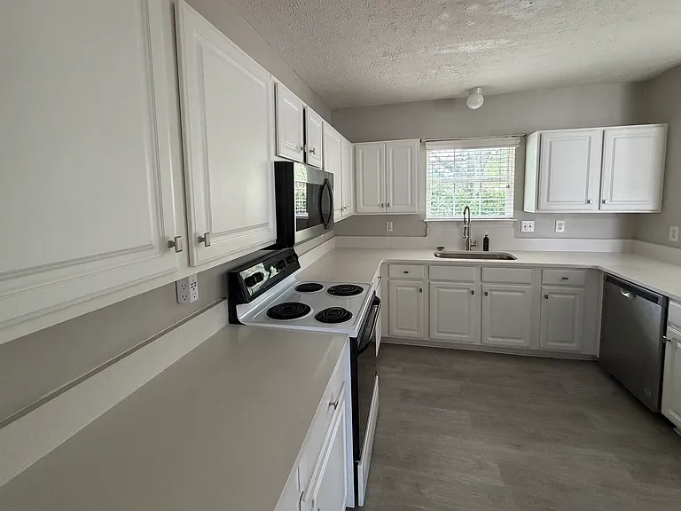 137 Sumner Meadows Ln — Photo 11