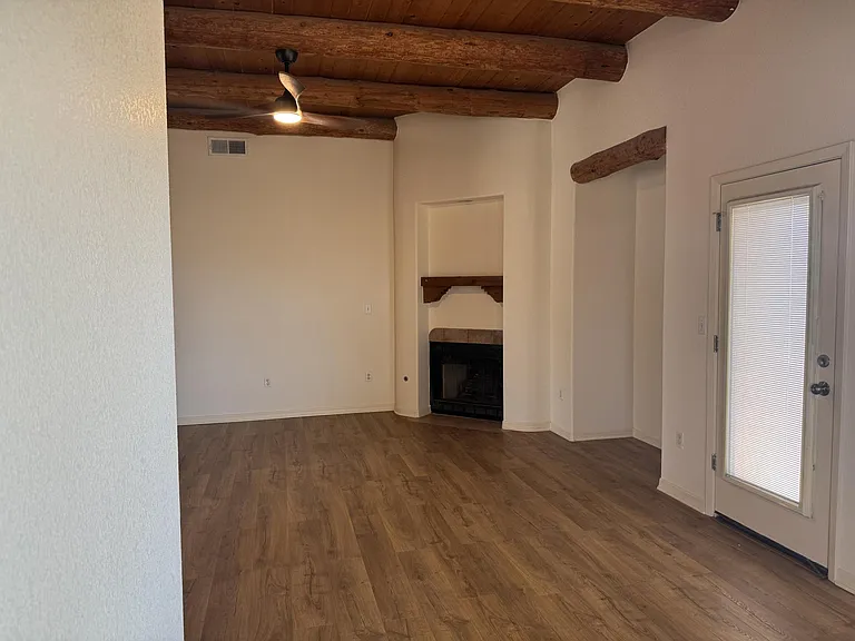 2651 Sunset Pl — Photo 7