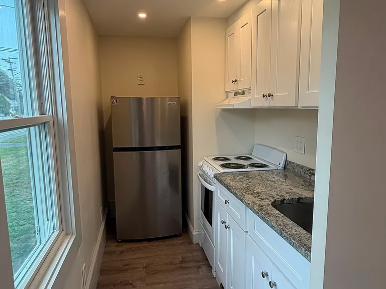 164 Winter St #1 — Photo 1