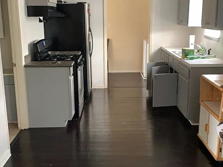 729 Dunbar Ave — Photo 1