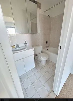 Rented by Metro Park Realty Inc | media 19