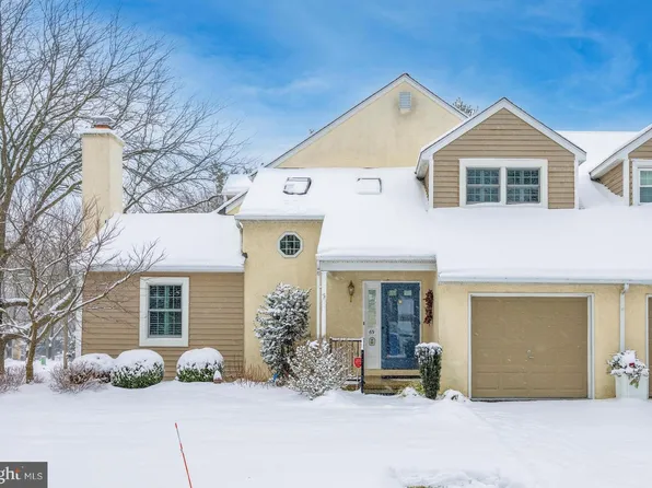 69 Hunters Run, Newtown Square, PA 19073