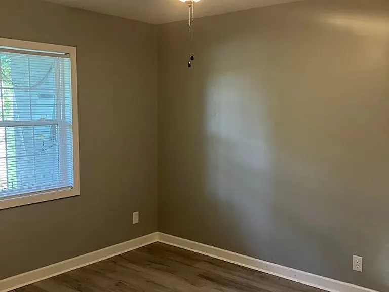 2063 Vineville Ave — Photo 5