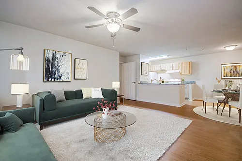 Riverstock Apartments Photo 1