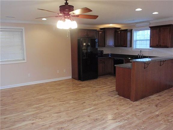 2nd image of 238 Winding Way