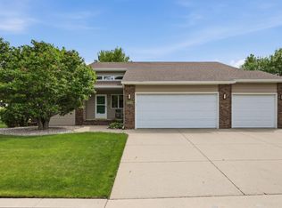 2608 25th Ave S, Fargo, ND 58103