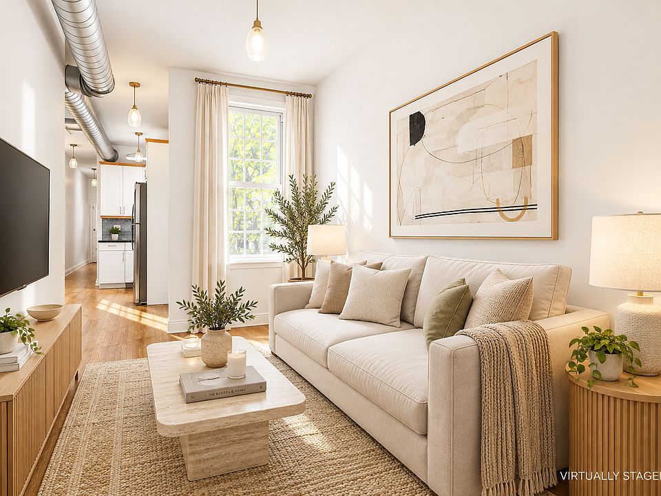 1st image of 1863 Linden St #1L