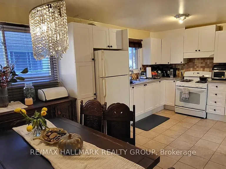 605 Donald St #2 — Photo 3