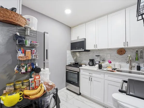 120 32nd Street image 7 of 17