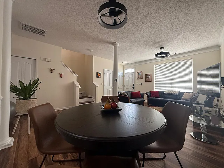 105 Cirrus Ct — Photo 6
