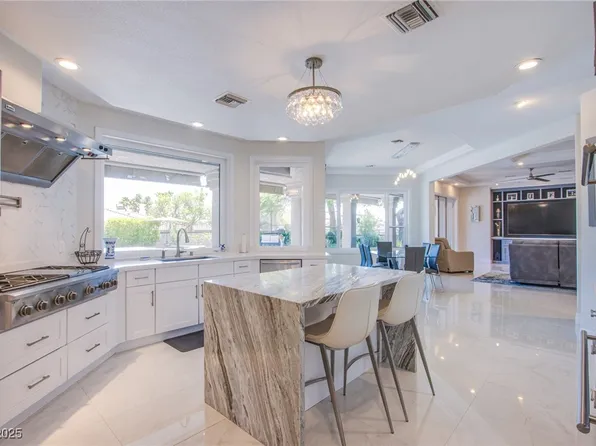 1890 Pago Ct, Las Vegas, NV 89117