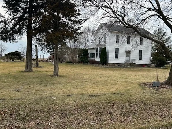 2665 E Sherrill Rd, Minooka, IL 60447