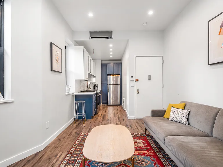 223 E 3rd St #1A — Photo 5
