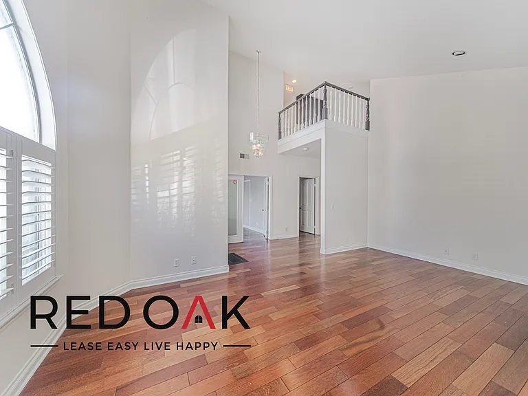 19310 Yolie Ln — Photo 4