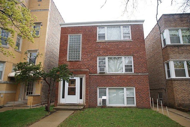 1st image of 2519 W Farragut Ave