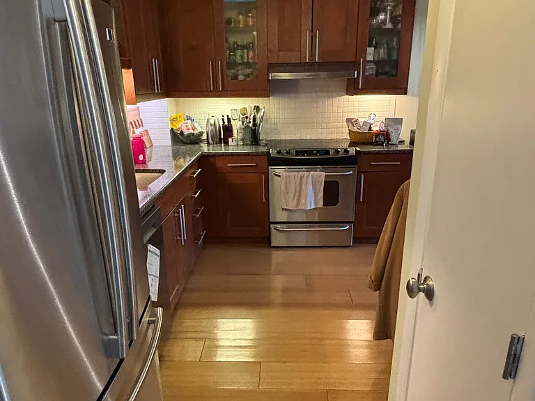 10 Williams St #31 — Photo 3