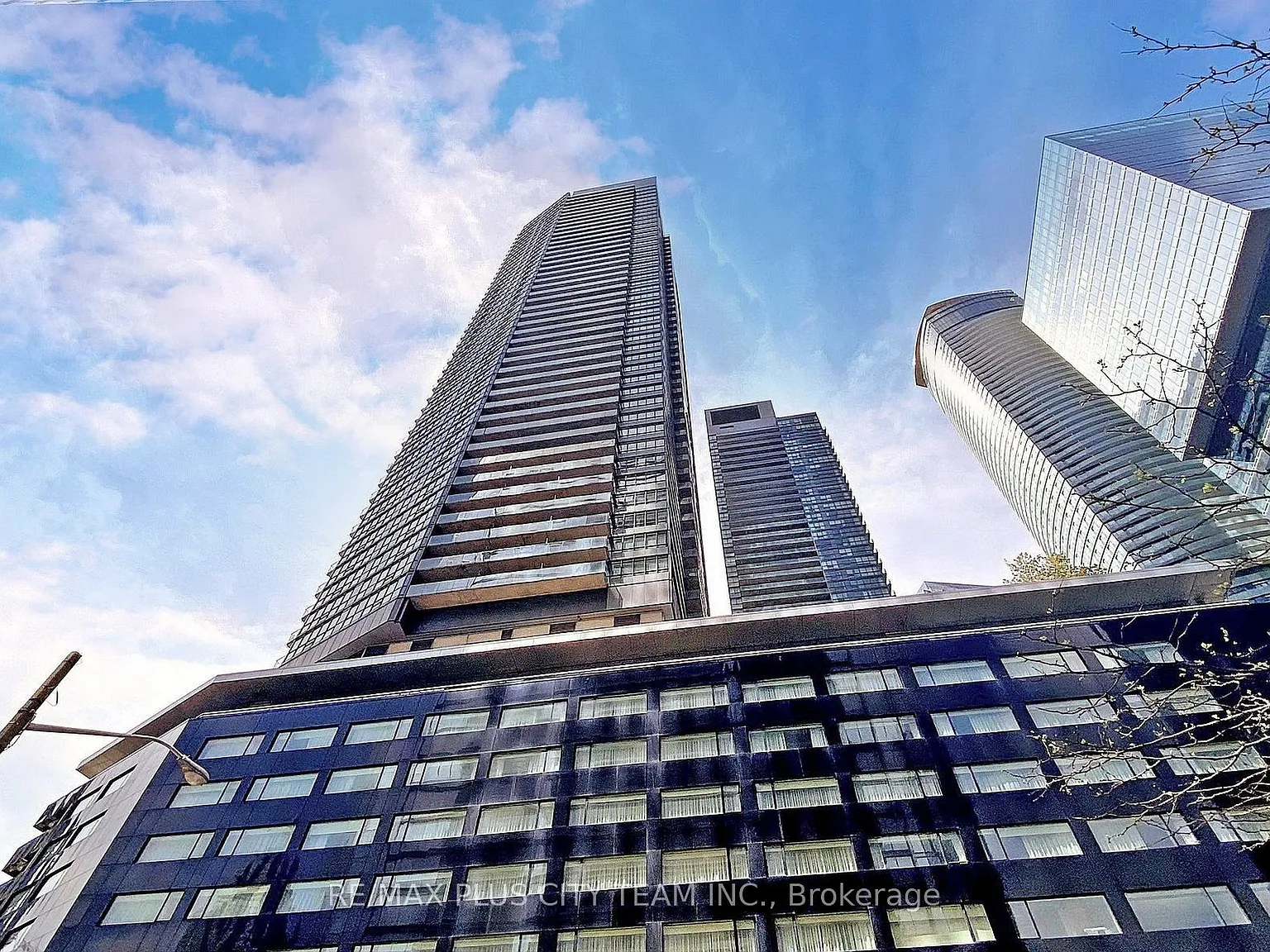 1 bed, $2,200 — Photo 1