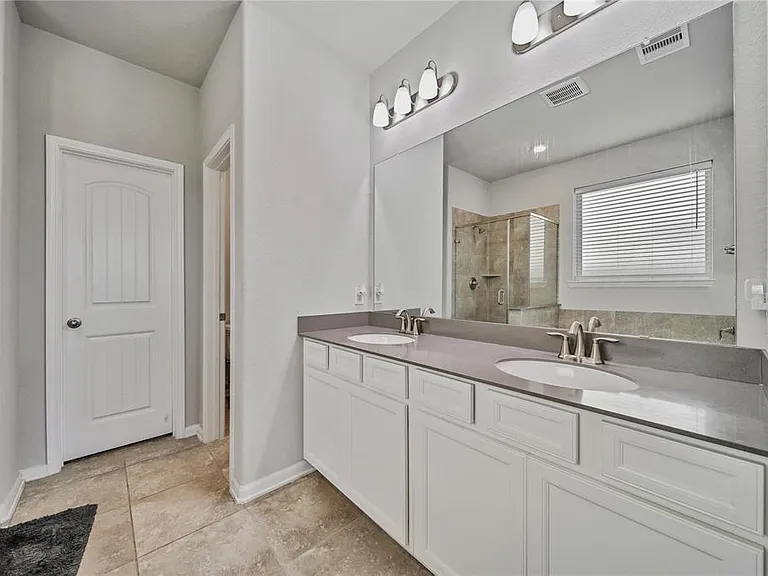 5003 Brewcastle Ln — Photo 12