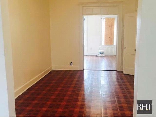 2nd image of 1653 Lincoln Pl