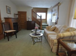 134 Oakwood Dr, Avon Lake, OH