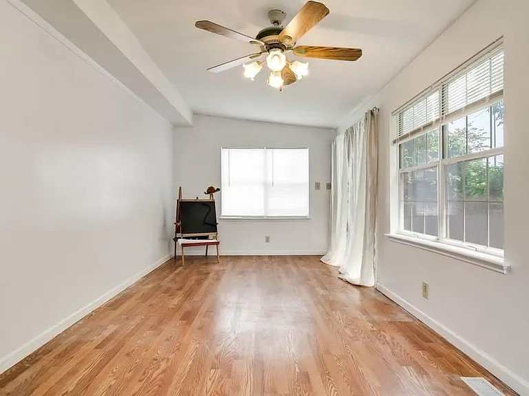 824 Stone Hedge Ct — Photo 21
