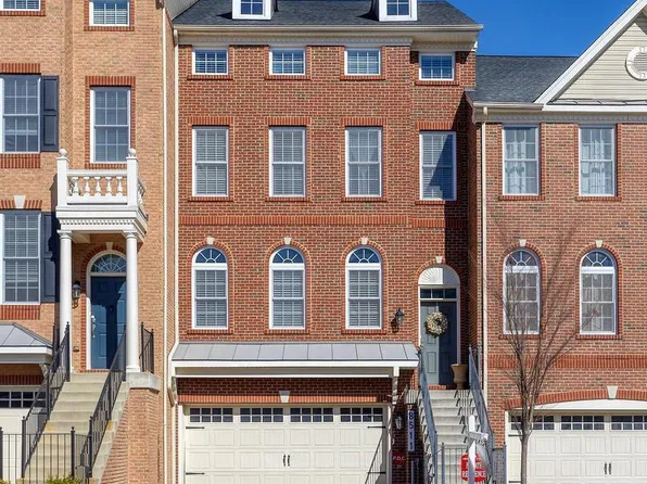 8511 Pine Springs Dr, Severn, MD 21144